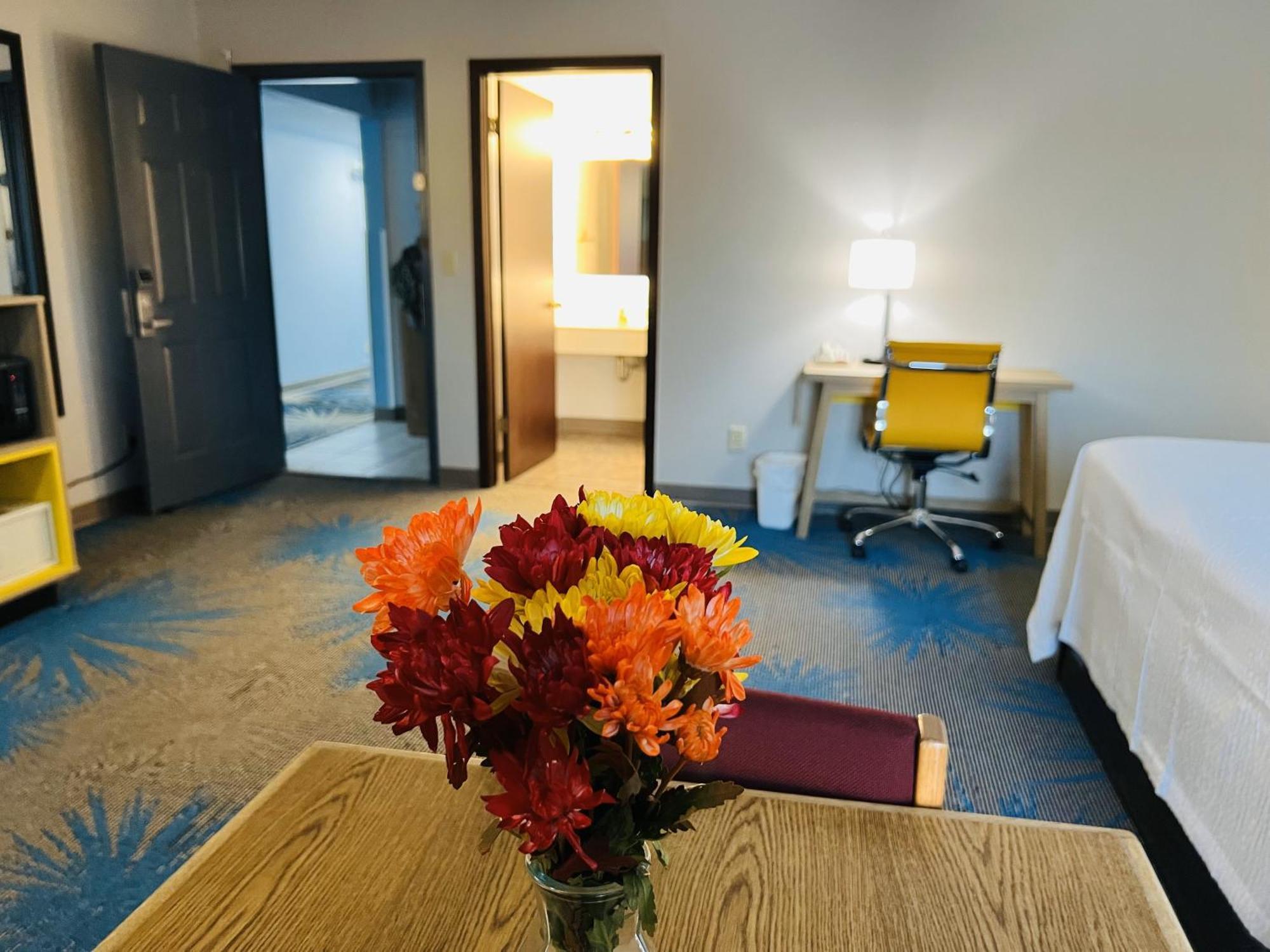 Days Inn By Wyndham Jamestown Eksteriør bilde